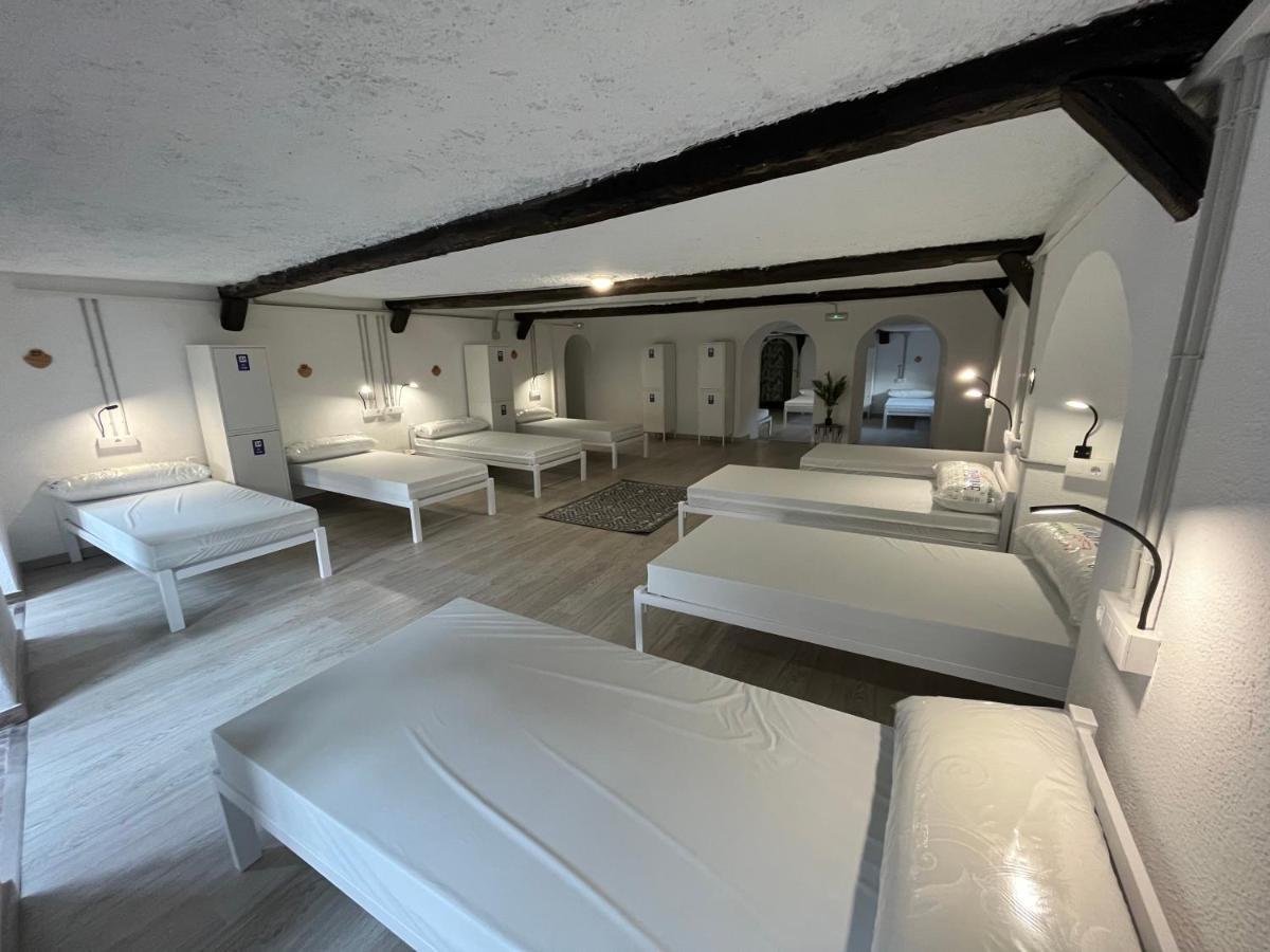 Hostel Porton Луго Екстер'єр фото