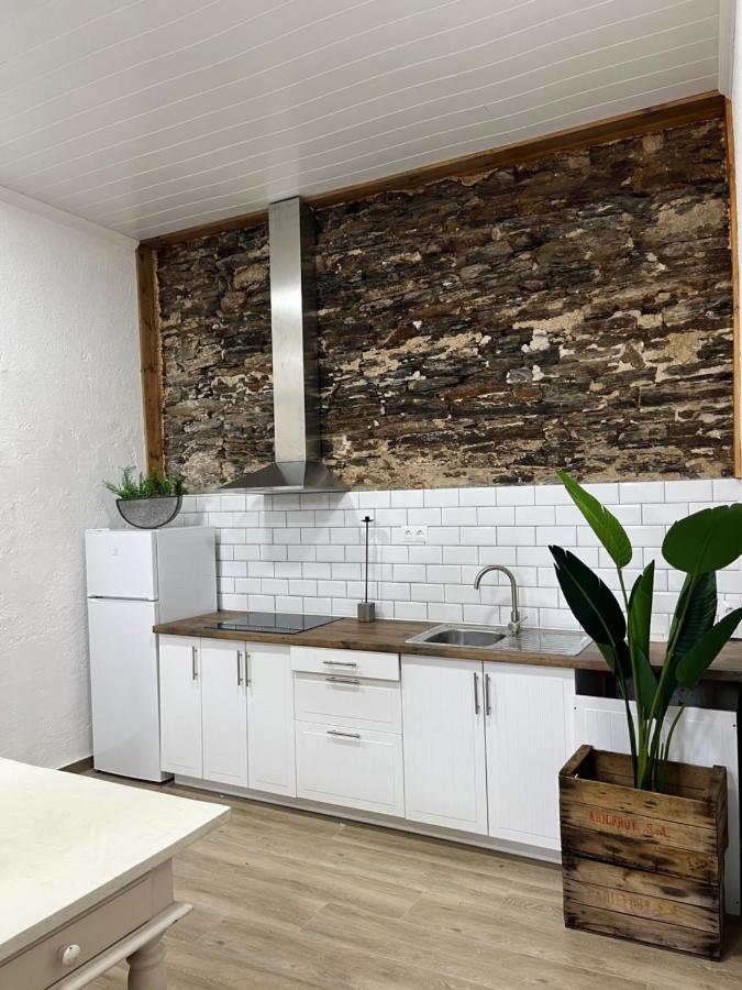 Hostel Porton Луго Екстер'єр фото